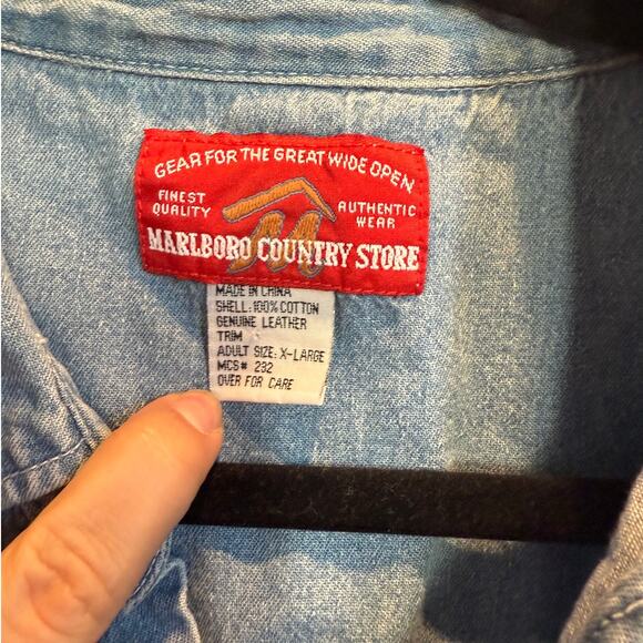 Vintage Marlboro Denim Button Down Size XL - Picture 3 of 5
